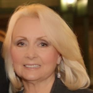 Meet your Posher, Carolyn